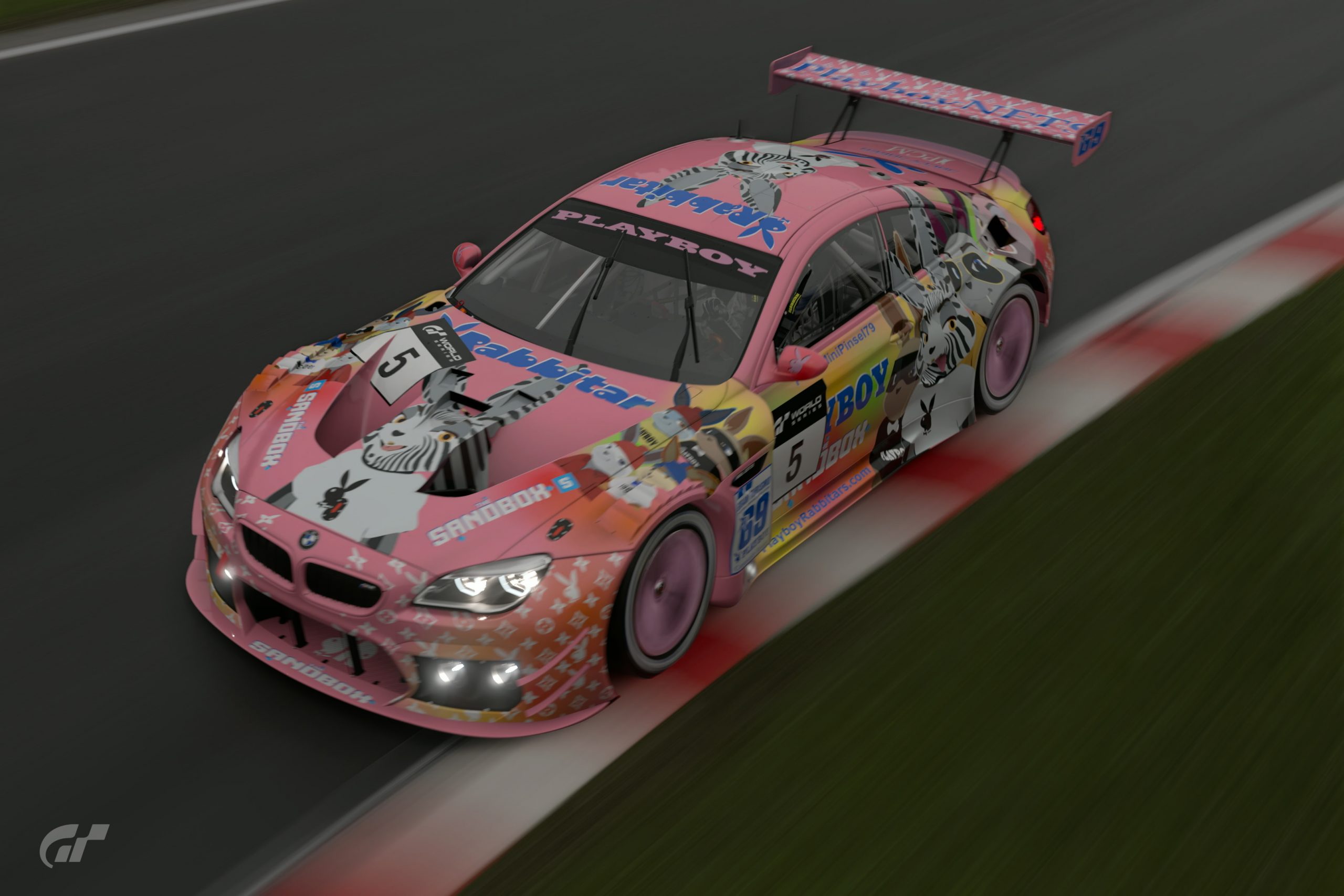 Playboy Community Takes Off in Sim Racing